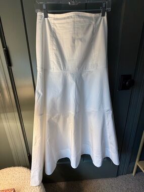 COS White Maxi Skirt - Tiered A-Line Silhouette